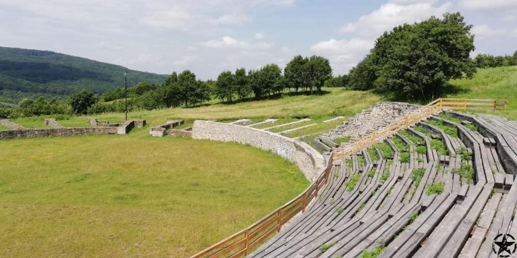 Vatra Strabunilor Villa Moigrad Bagian luar foto